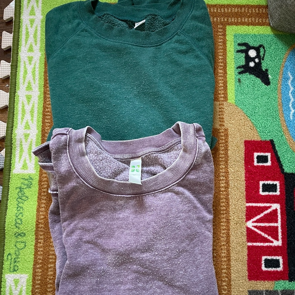 Tunic sweatshirts - small